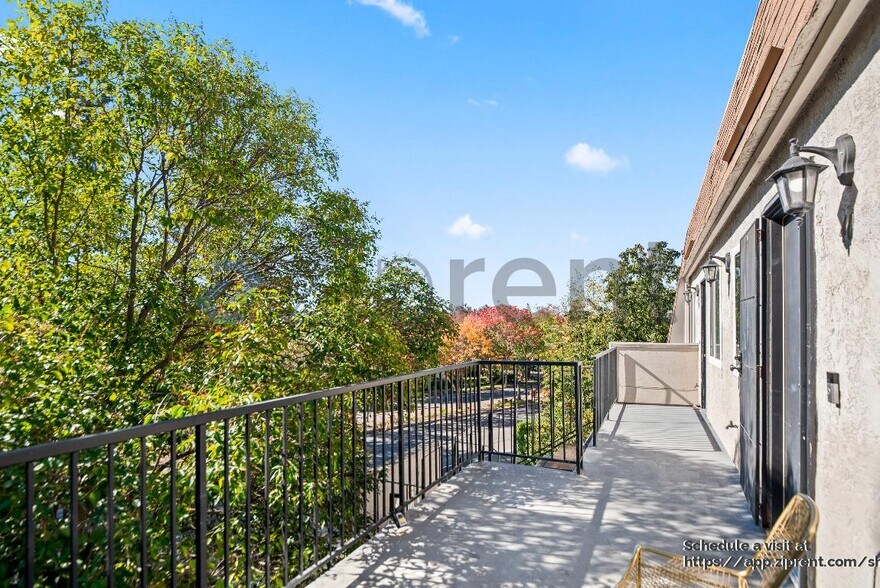 Building Photo - 3641 Clayton Rd