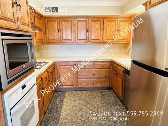 Building Photo - $2,600 Fresno & Shaw, 4 Bedroom + Private ...