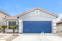 Building Photo - 13033 W Columbine Dr
