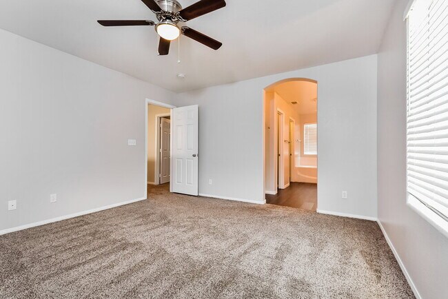 Building Photo - 9434 Havasu Canyon Ave