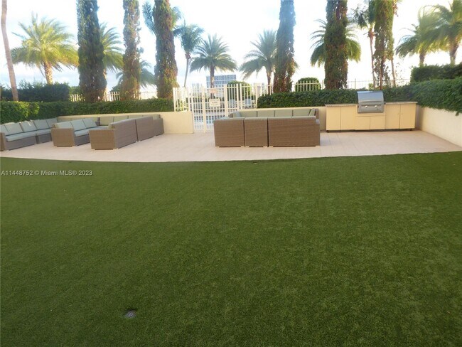 Building Photo - 3000 Coral Way