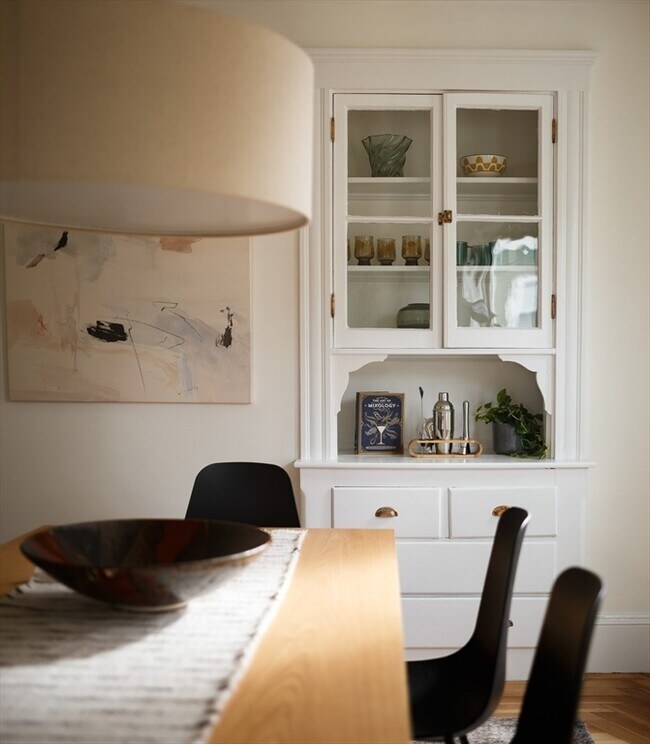 Building Photo - 250 Walden St