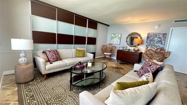 Building Photo - 9225 Collins Ave