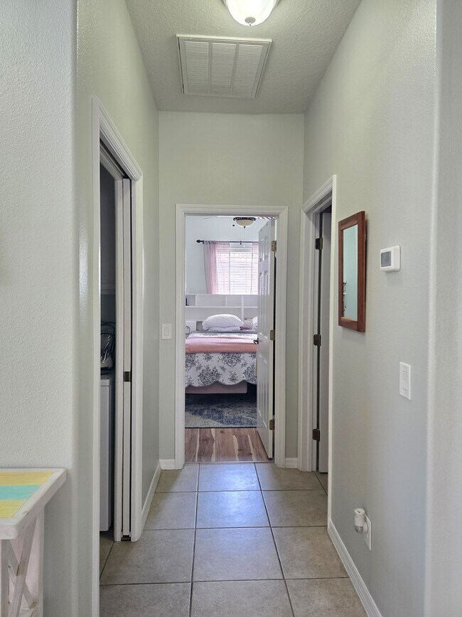 Building Photo - Gorgeous 3/2/2 in Terra Vista!!!