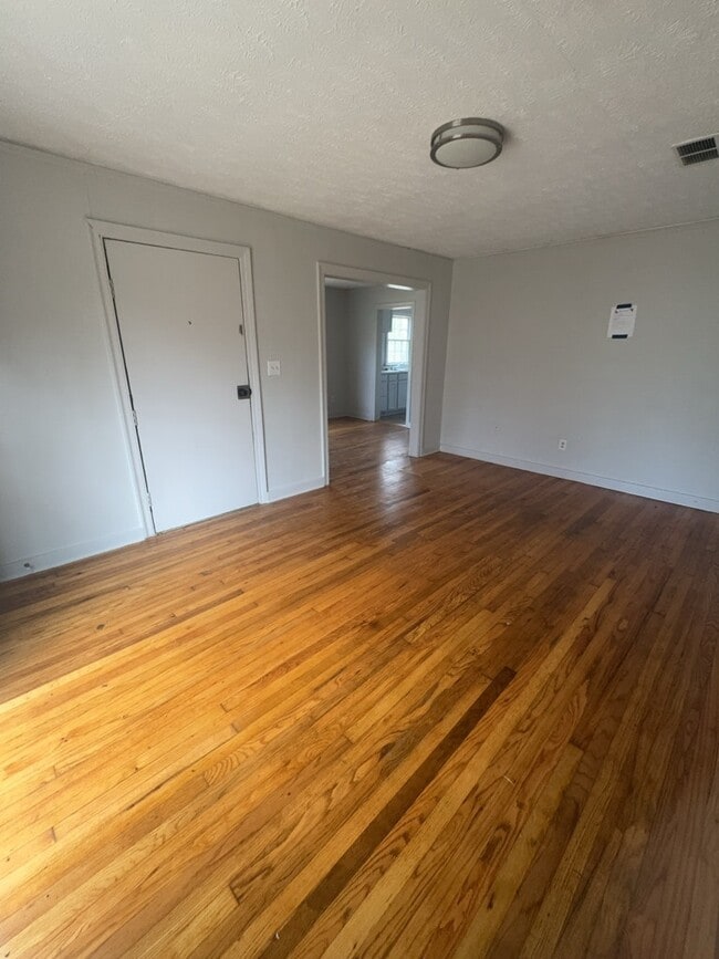 Building Photo - 4426 Desoto St