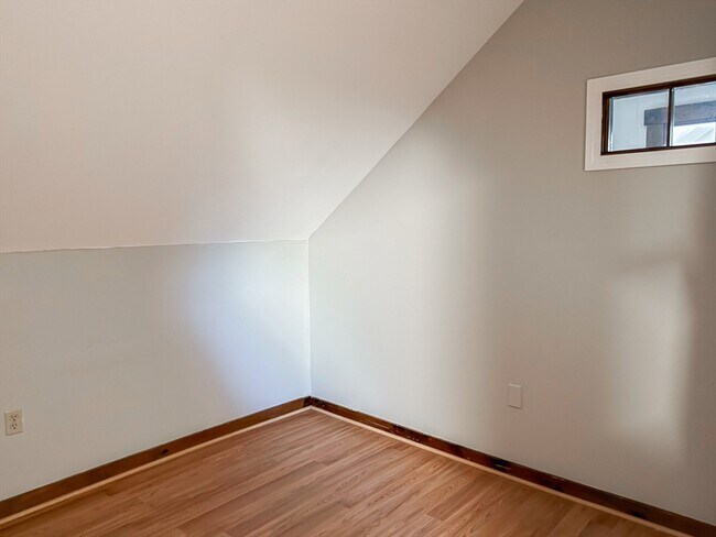 Building Photo - 803 Boylston St