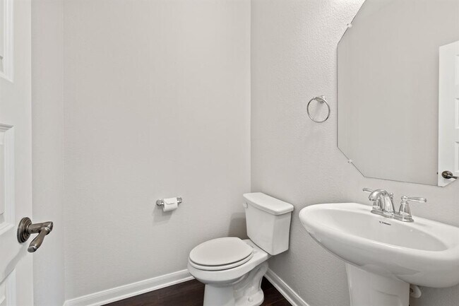 Building Photo - 506 Hummingbird Ln