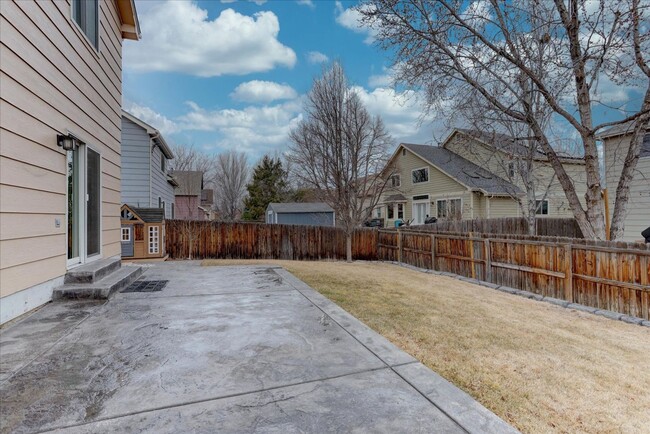 Building Photo - Stunning 5Bed/4Bath Home in the Heart of Erie