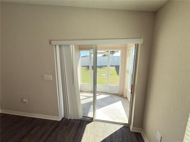 Building Photo - 1088 Zion Dr