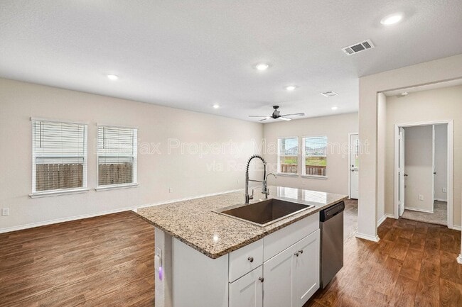 Building Photo - 13802 Oolite Run