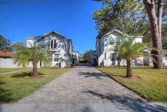 Building Photo - Modern Luxury Townhome in Prime Downtown Orlando Location