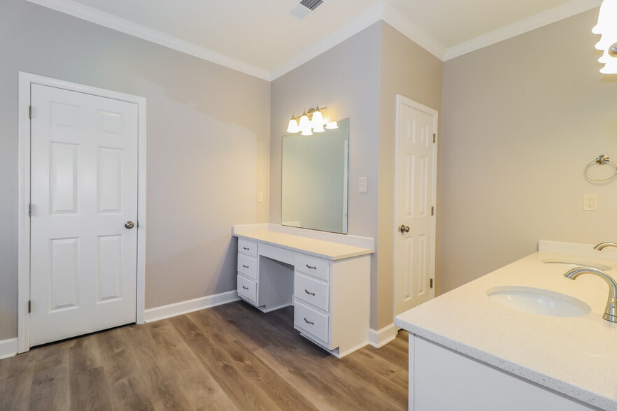Building Photo - 8964 Minda Path Cove