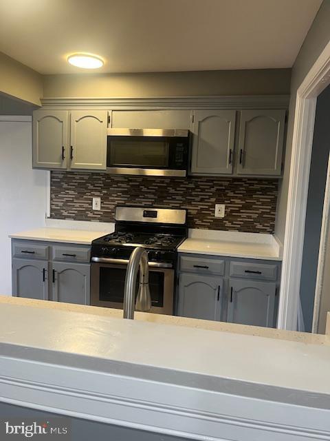 Building Photo - 7001 Blue Bird Ct