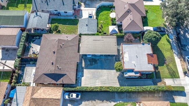 Building Photo - val540