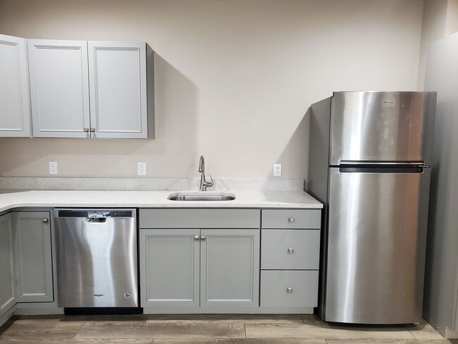 Building Photo - 134 E Lemon St