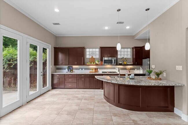 Building Photo - 127 Benjis Pl