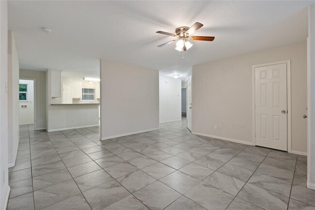 Building Photo - 12502 Hackberry Dr