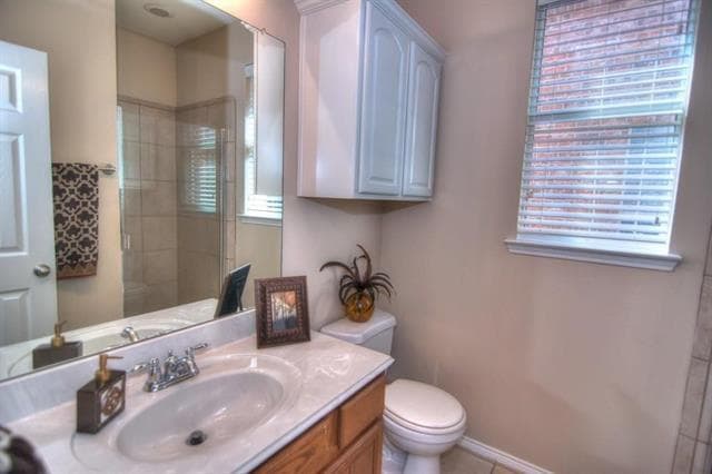 Building Photo - 9400 Woodhurst Dr