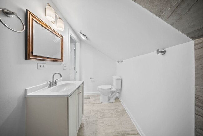 Building Photo - 867 Church Rd