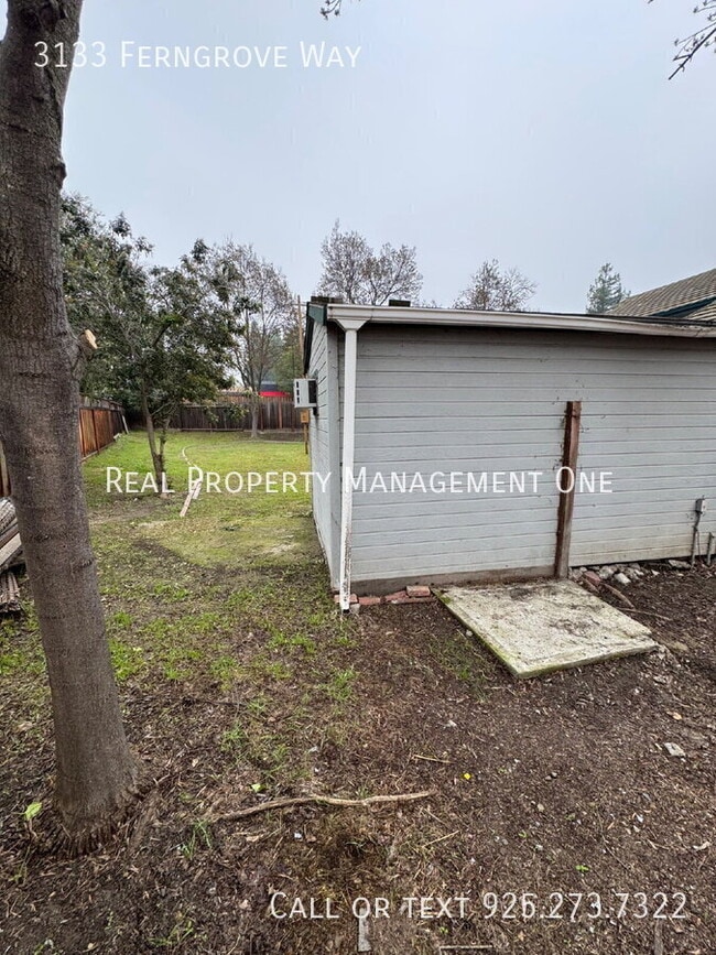 Building Photo - 3133 Ferngrove Way