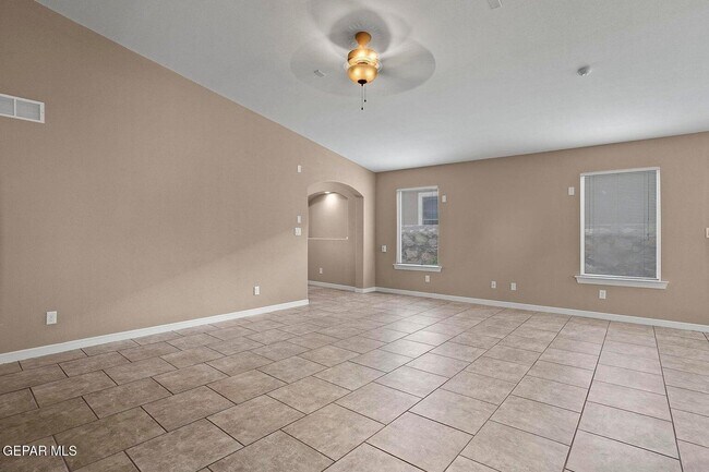 Building Photo - 5441 Roberto Avalos Ct
