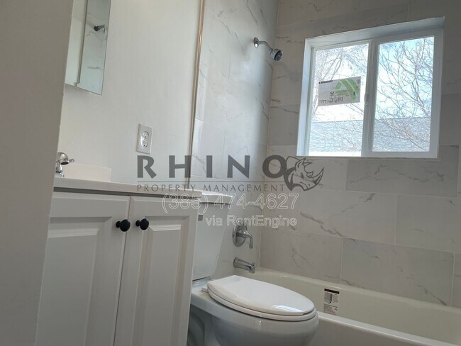 Building Photo - 2583 S 700 E