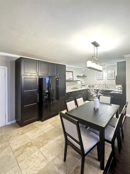 Building Photo - 3701 Turtle Creek Blvd