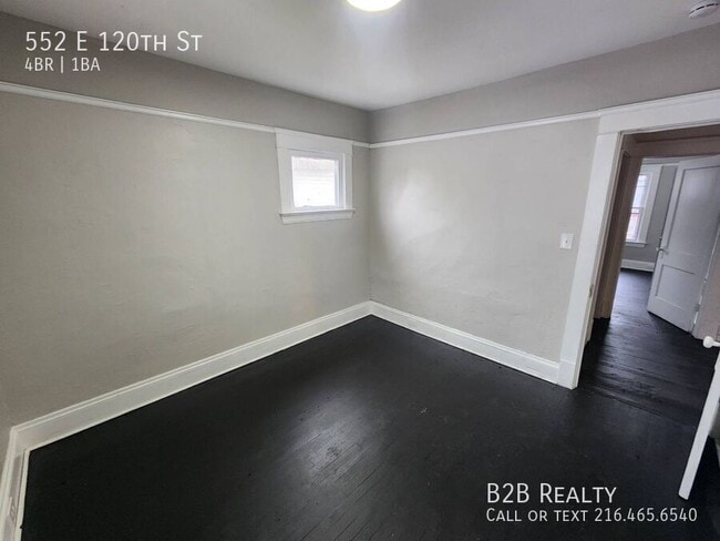 Building Photo - 552 E 120th St