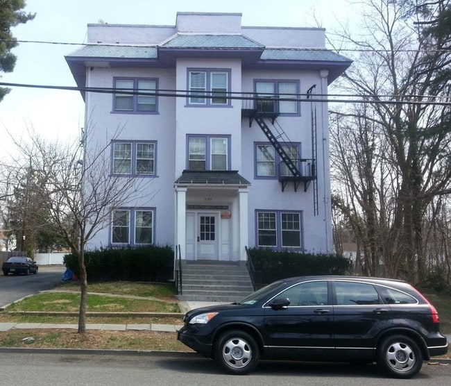 Building Photo - Settles Place