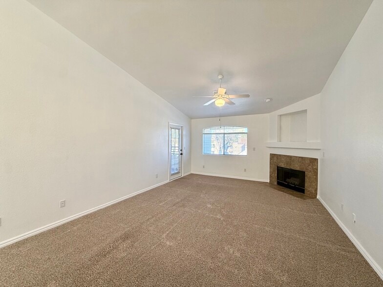 Building Photo - 3320 S Fort Apache Rd