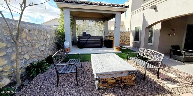 Building Photo - 13212 Emerald Hills St