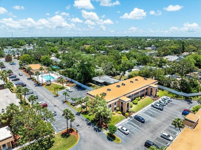 Building Photo - 12760 Indian Rocks Rd