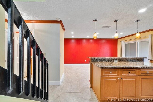 Building Photo - 710 Briarwood Terrace