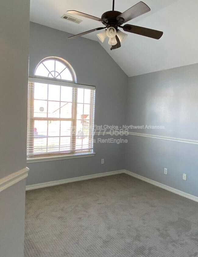 Building Photo - 320 Beasley Dr