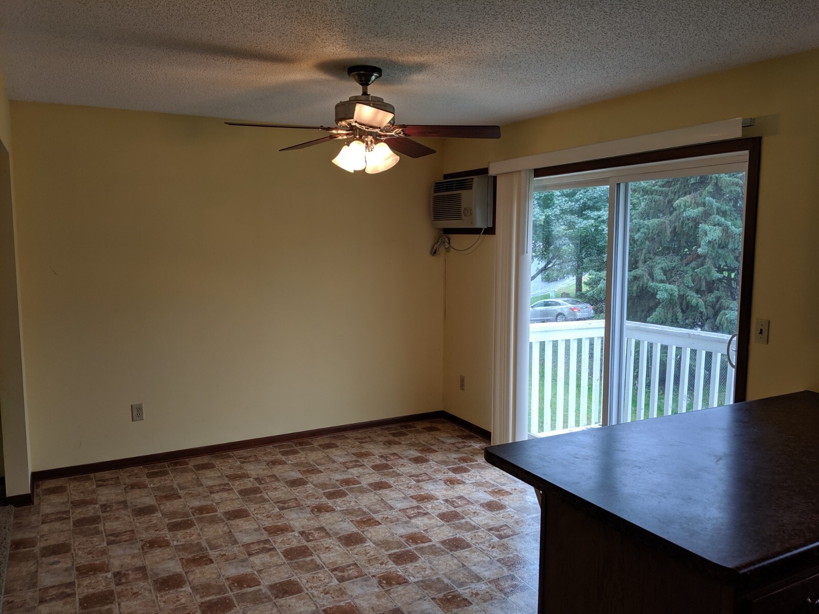 Building Photo - 1465 Whispering Ct