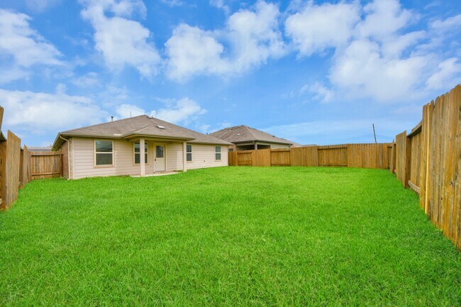 Building Photo - 8302 Rose Petals Ln