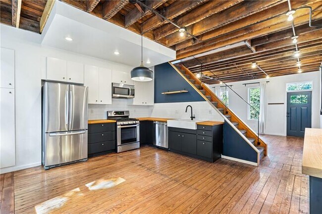 Building Photo - 5114 Natrona Wy
