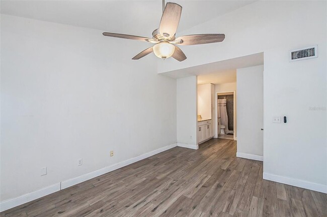 Building Photo - 11642 Hidden Hollow Cir