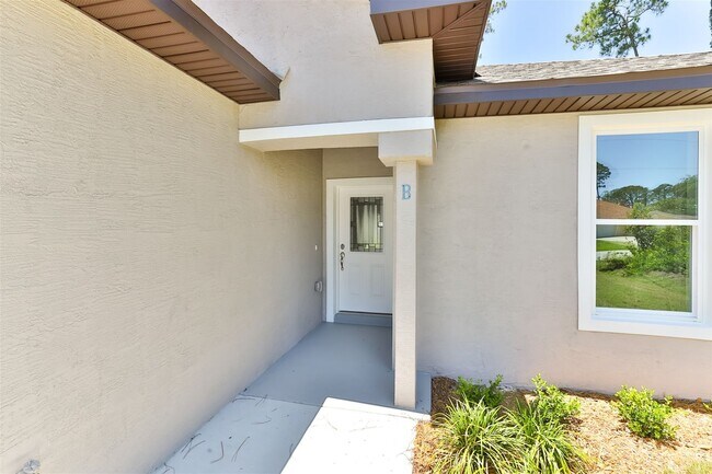 Building Photo - 44 Easterly Pl