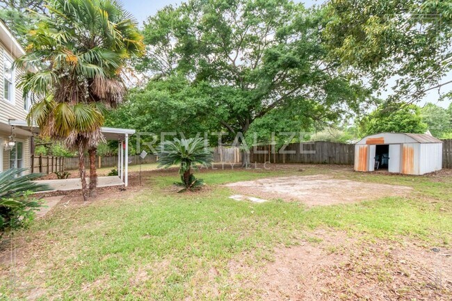 Building Photo - 9490 Cinder Dr