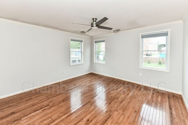 Building Photo - 1128 N Kentucky St