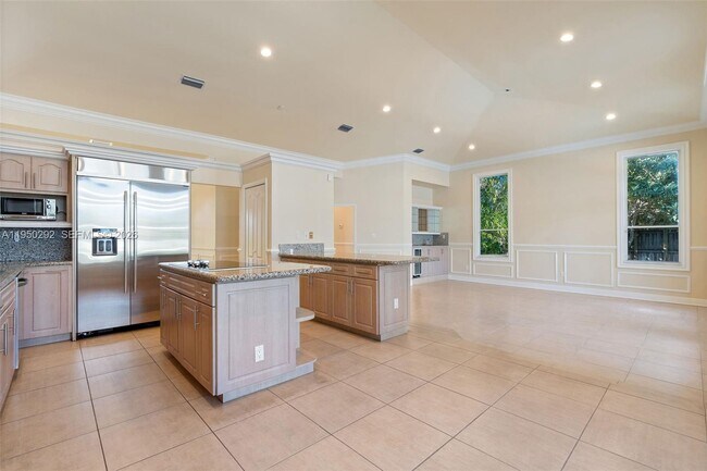 Building Photo - 8281 SW 84th Terrace