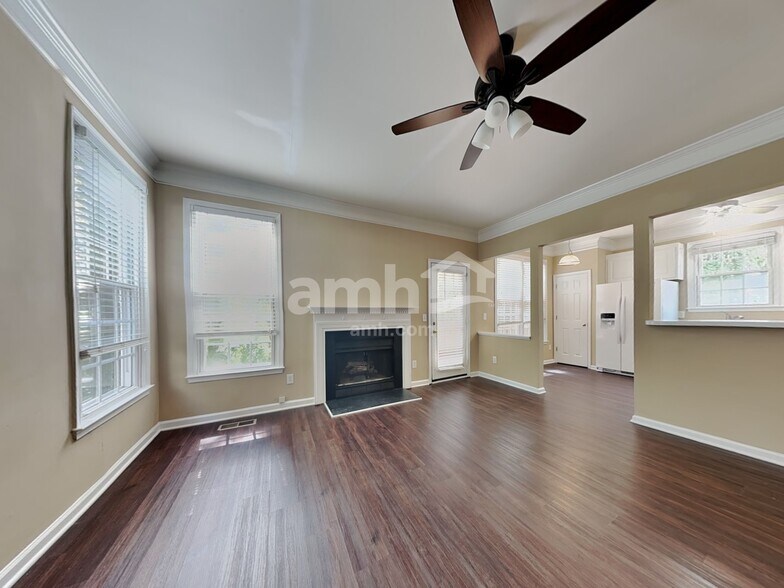 Building Photo - 4909 Heritage Woods Ct