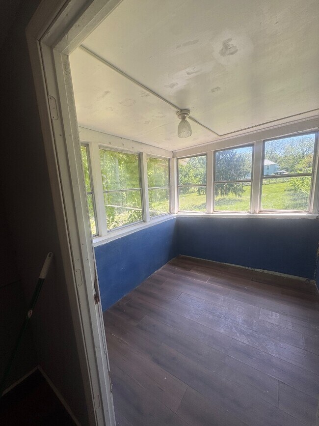 Building Photo - 3209 Swan Pl