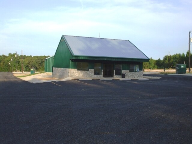 Building Photo - Emerald Glen RV park