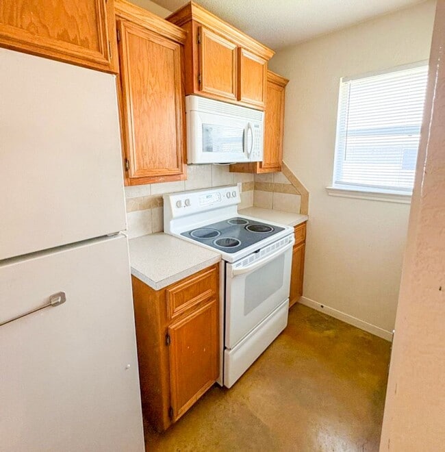 Building Photo - 1402 Powder River Dr