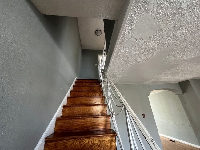 Building Photo - 6741 Horrocks St