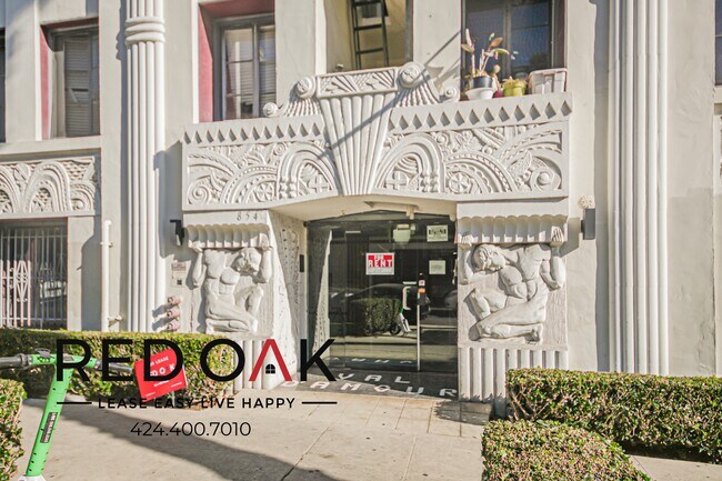 Building Photo - 854 S Oxford Ave