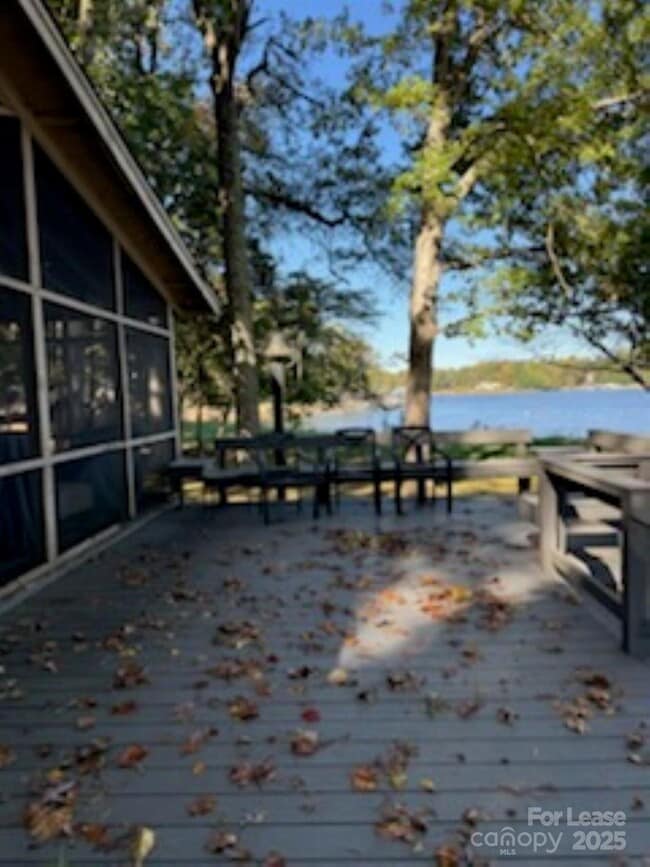 Building Photo - 189 Patternote Rd