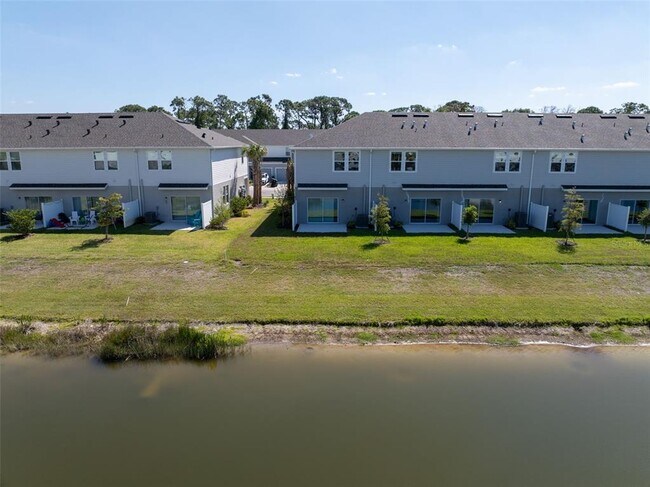 Building Photo - 15125 Cuzcorro Ct